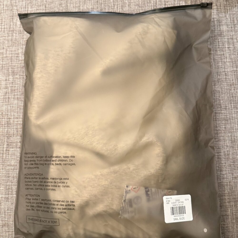 Combo Set Fear of God Essentials Light Oat T-shirt & Shorts BNWT Authentic ✅ - Picture 9 of 9
